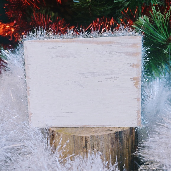 Hand Crafted Mini Wood Sign, Tiered Tray Decor, Christmas Dogs Furry & Bright - Picture 3 of 4